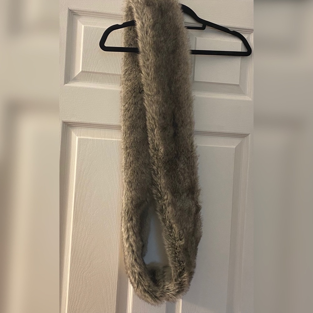 Fake fur infinity scarf
